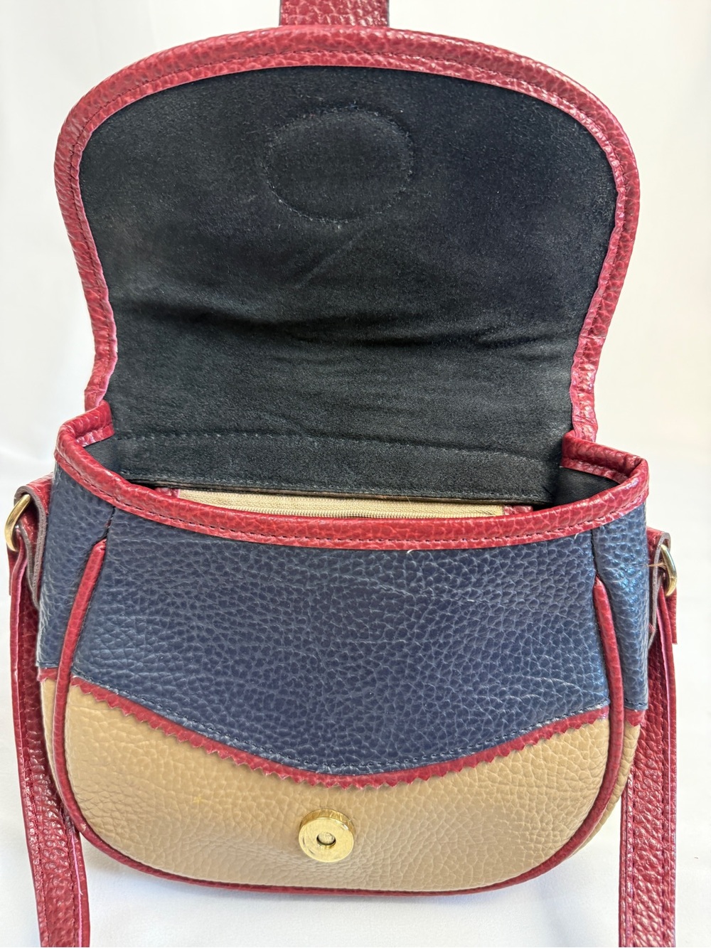 Dooney and Bourke Teton Vintage saddle bag RARE - Picture 7 of 9
